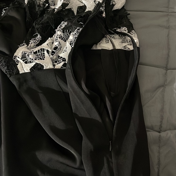NO LONGER LOVERS STAR DRESS ASILIO INSPIRED BLACK AND WHITE STAR DRESS Size M - Picture 8 of 16